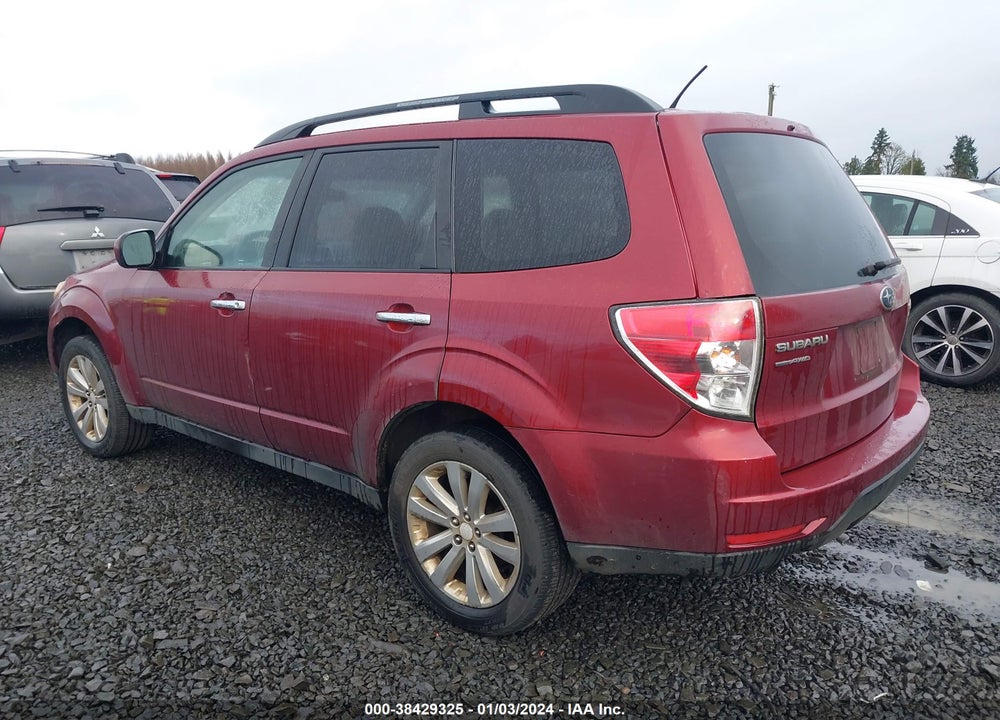 2011 SUBARU FORESTER 2.5X PREMIUM VIN: JF2SHADC3BH739199