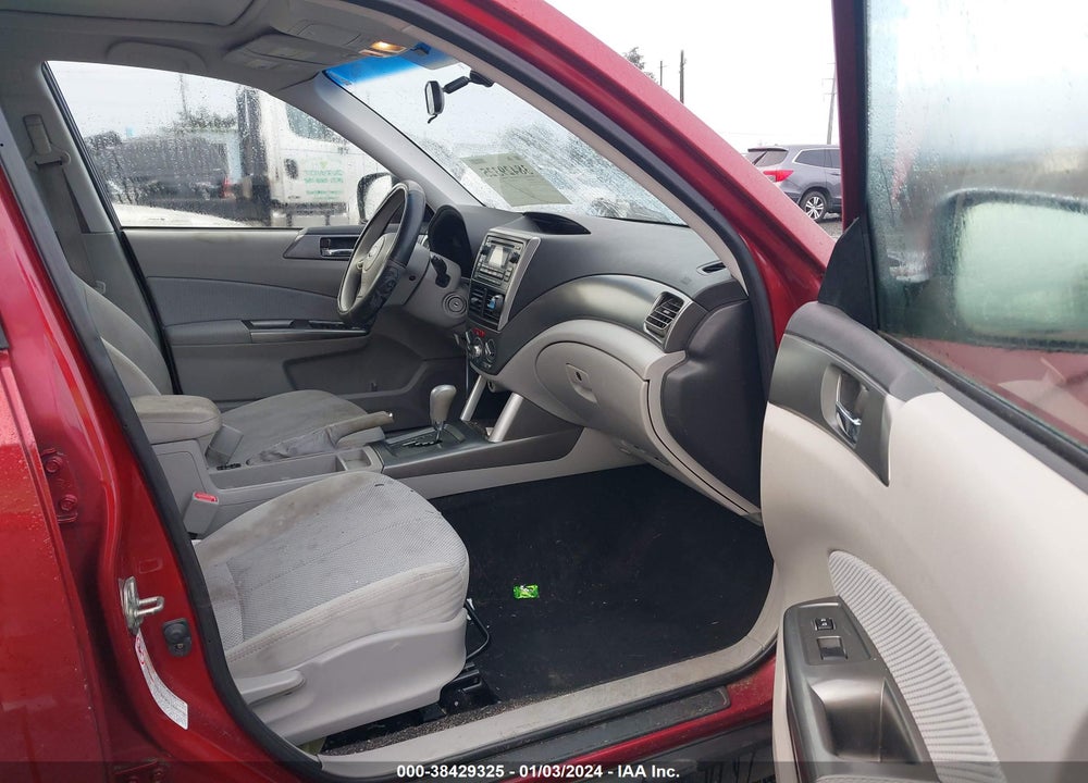 2011 SUBARU FORESTER 2.5X PREMIUM VIN: JF2SHADC3BH739199