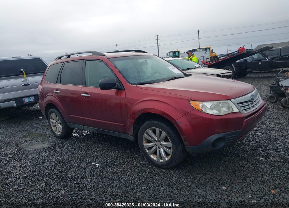 2011 SUBARU FORESTER 2.5X PREMIUM VIN: JF2SHADC3BH739199