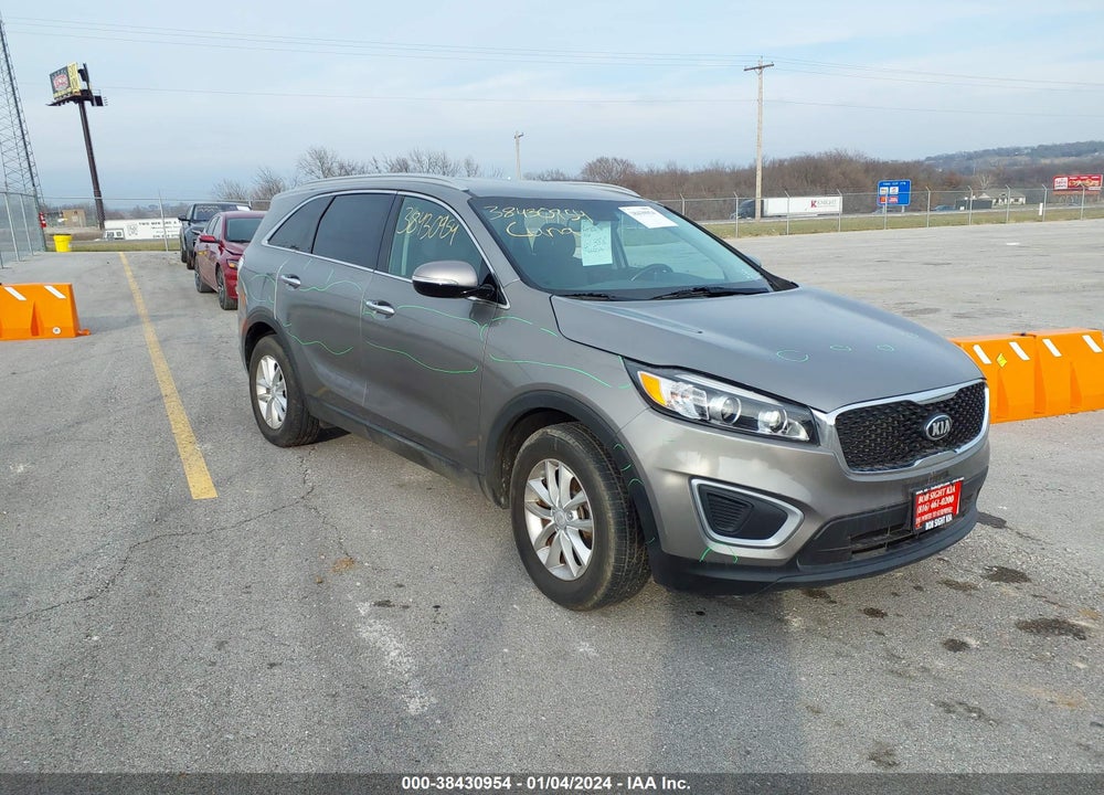 2018 KIA SORENTO 2.4L LX VIN: 5XYPG4A33JG420423