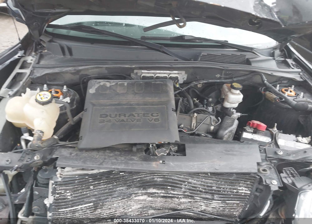 2010 FORD ESCAPE LIMITED VIN: 1FMCU9EG8AKC91313