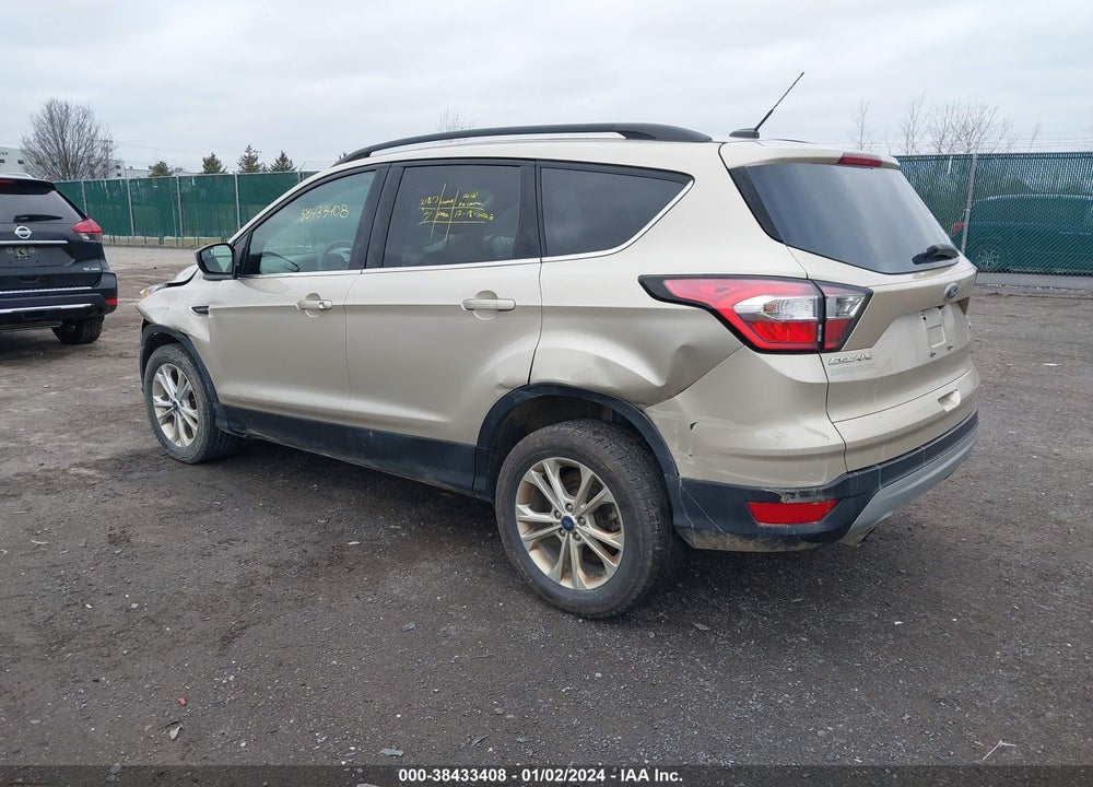 2018 FORD ESCAPE SE VIN: 1FMCU9GD9JUD46553
