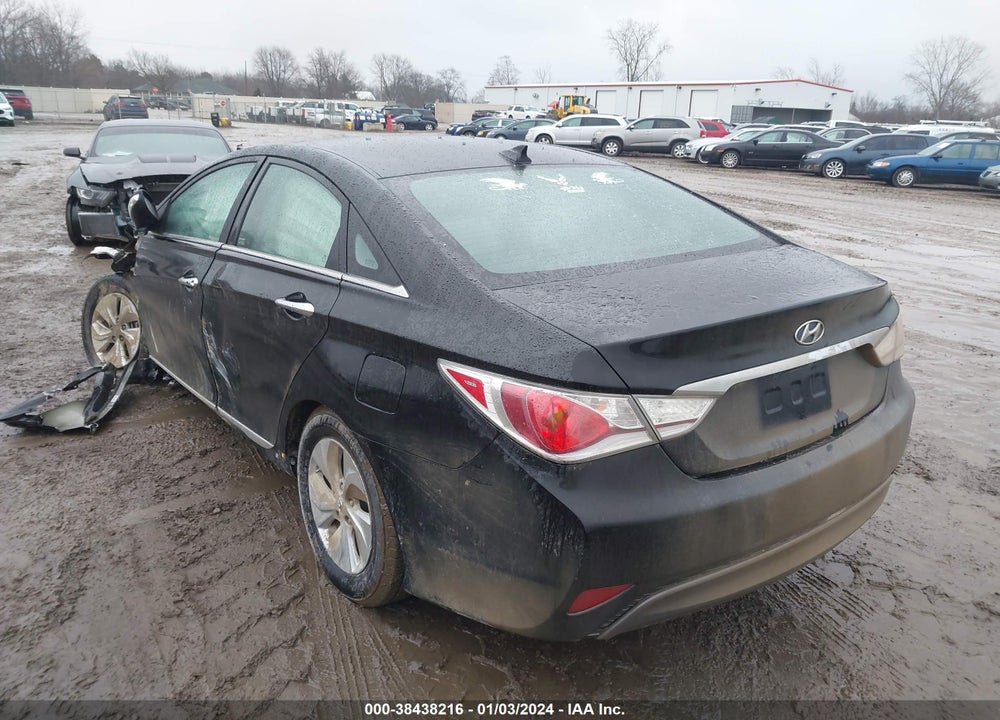 2014 HYUNDAI SONATA HYBRID VIN: KMHEC4A42EA117940
