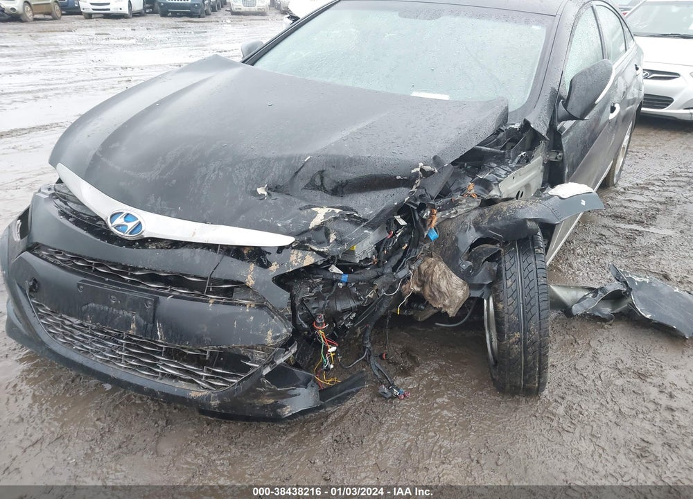 2014 HYUNDAI SONATA HYBRID VIN: KMHEC4A42EA117940