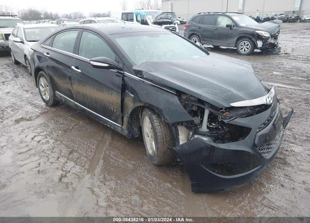 2014 HYUNDAI SONATA HYBRID VIN: KMHEC4A42EA117940