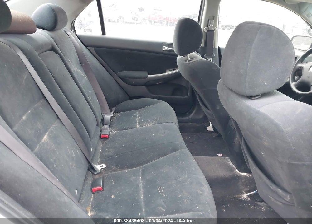 2004 HONDA ACCORD 2.4 EX VIN: 1HGCM56724A005267