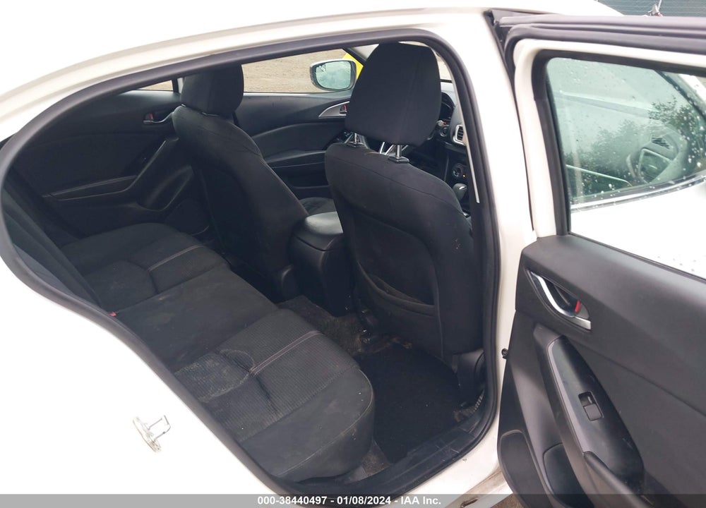 2018 MAZDA 3 SPORT VIN: 3MZBN1U73JM168430