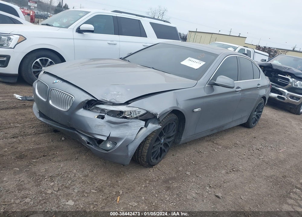2013 BMW 528I XDRIVE VIN: WBAXH5C56DD110896