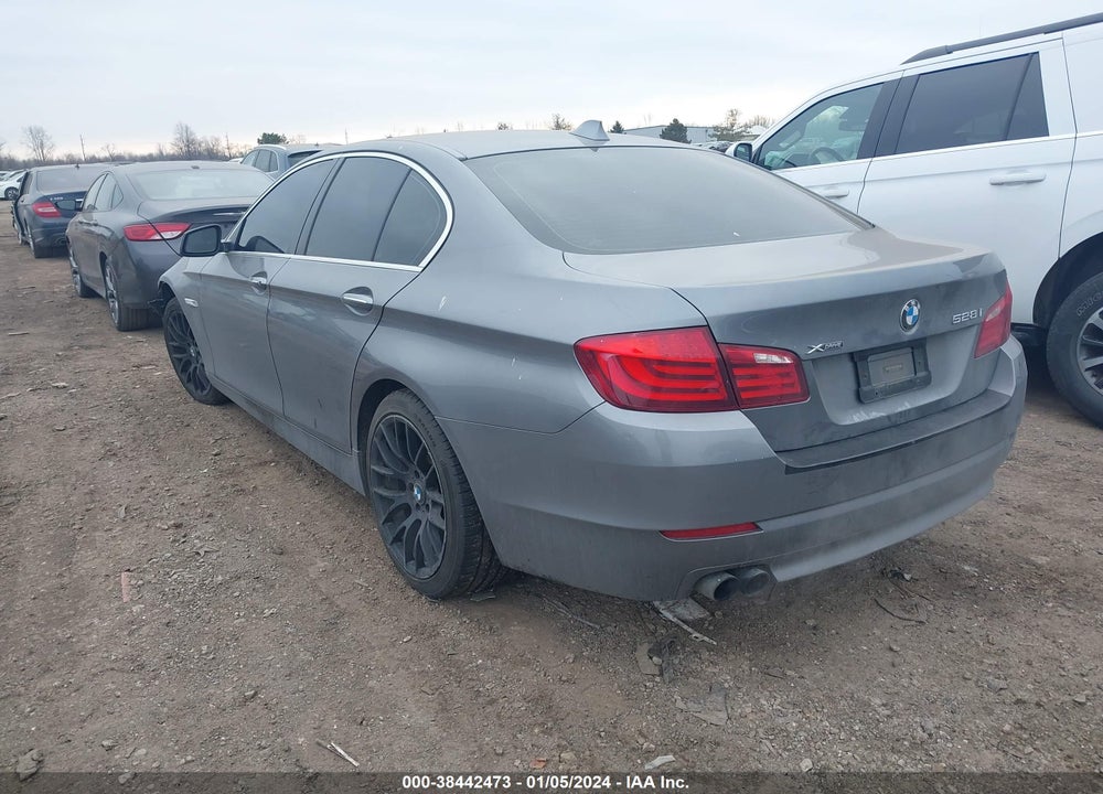 2013 BMW 528I XDRIVE VIN: WBAXH5C56DD110896