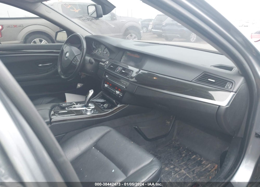 2013 BMW 528I XDRIVE VIN: WBAXH5C56DD110896