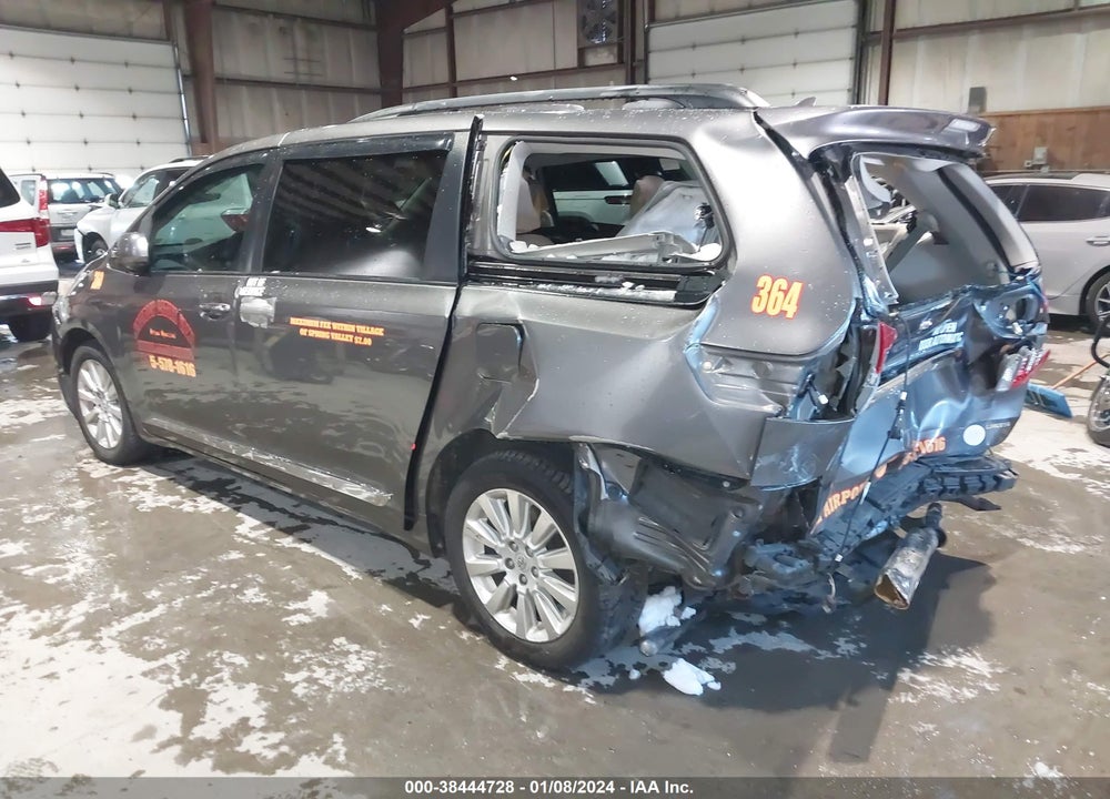 2012 TOYOTA SIENNA LIMITED V6 7 PASSENGER VIN: 5TDYK3DC0CS208559