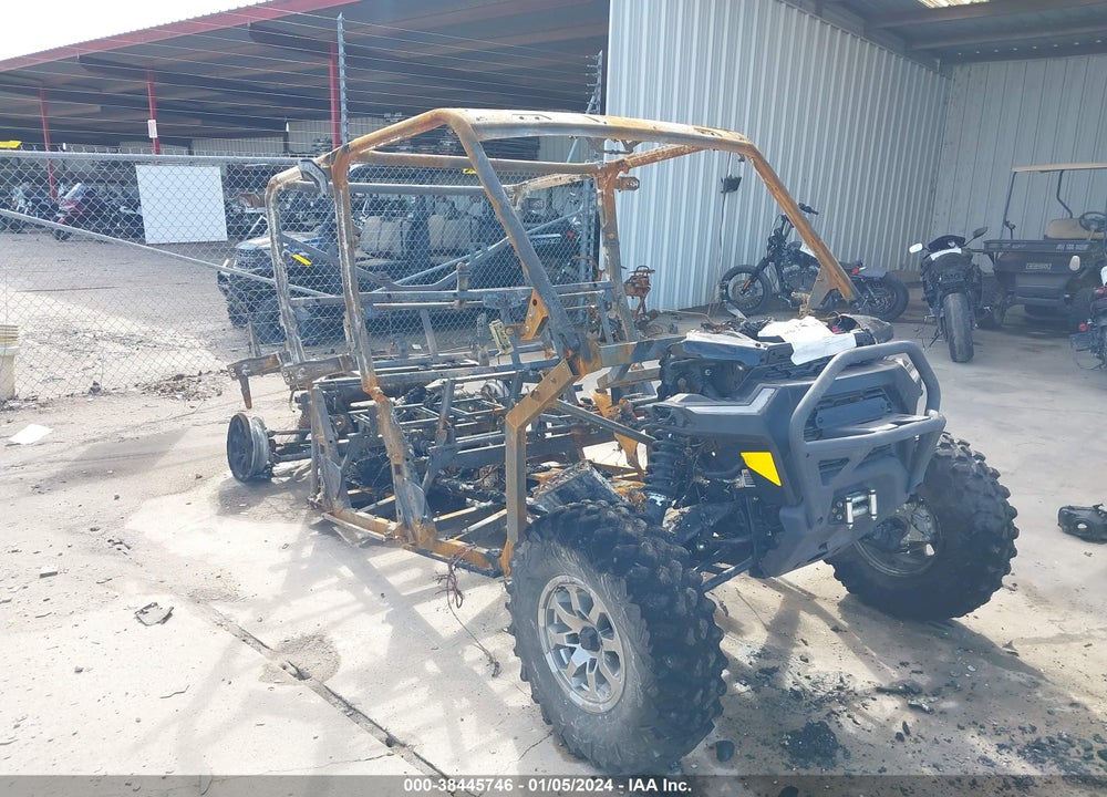2024 CAN-AM DEFENDER MAX VIN: 3JBUUAX44RK000130
