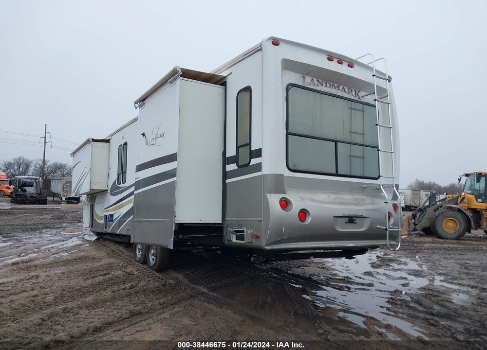 2008 HEARTLAND LANDMARK VIN: 5SFGF37208E010920