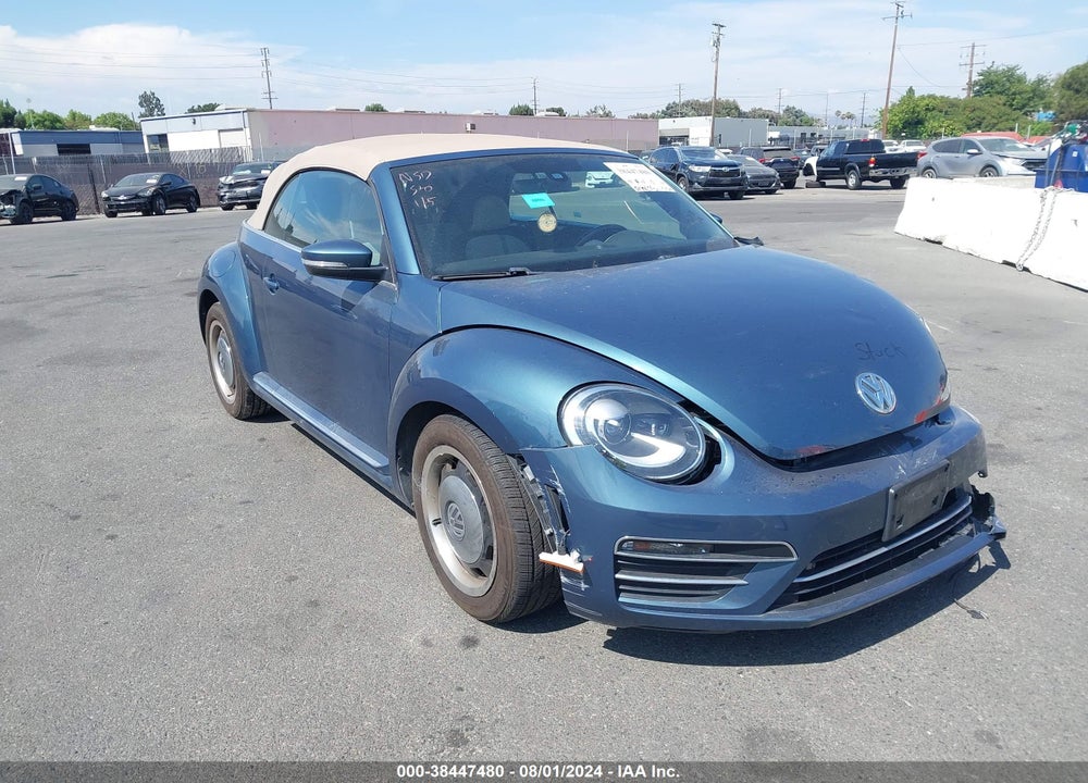 2018 VOLKSWAGEN BEETLE VIN: 3VW5DAAT1JM503492