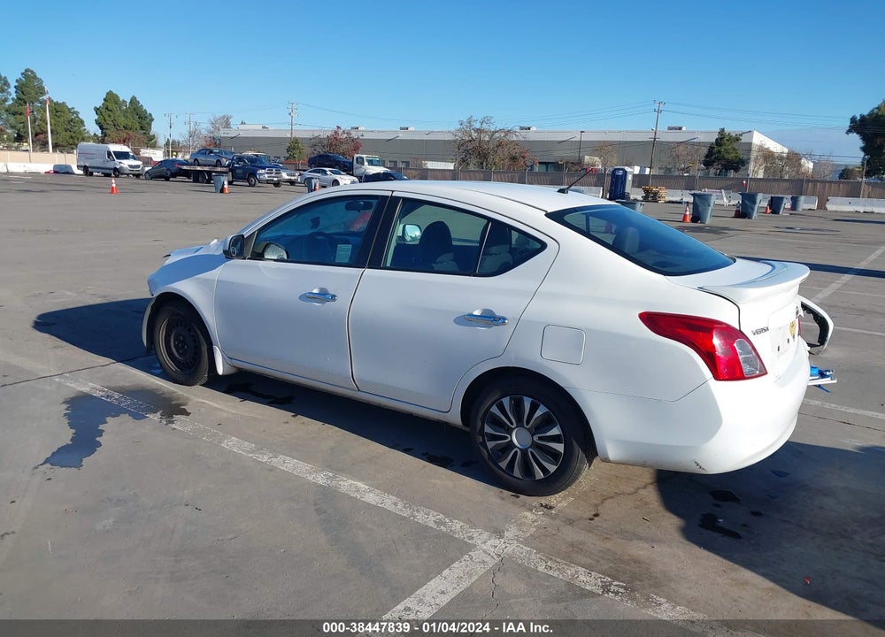 2013 NISSAN VERSA 1.6 SV VIN: 3N1CN7AP8DL858055