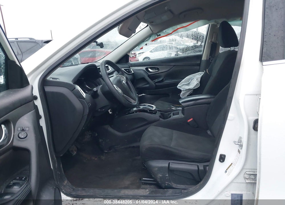 2015 NISSAN ROGUE S VIN: 5N1AT2MV7FC872448
