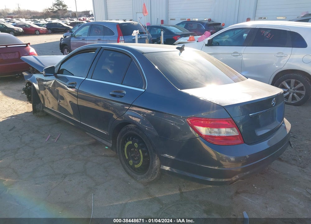 2011 MERCEDES-BENZ C 300 LUXURY 4MATIC/SPORT 4MATIC VIN: WDDGF8BB4BR182302