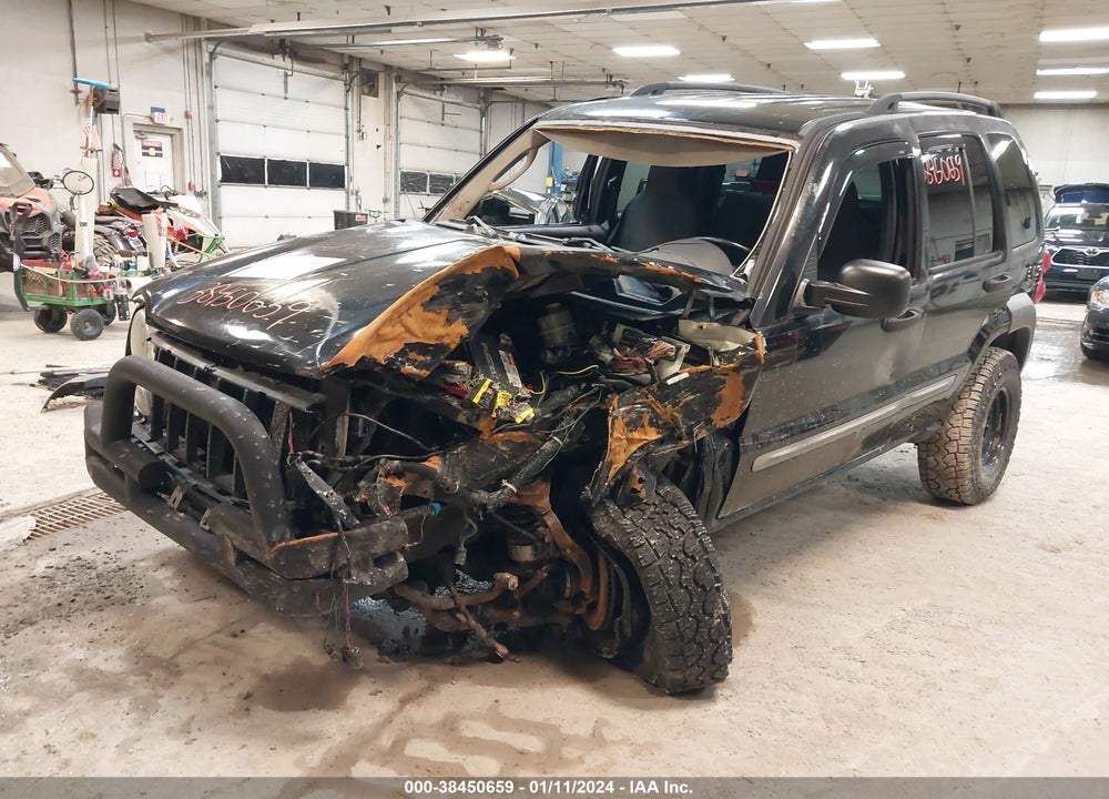 2002 JEEP LIBERTY SPORT VIN: 1J4GL48K62W352545