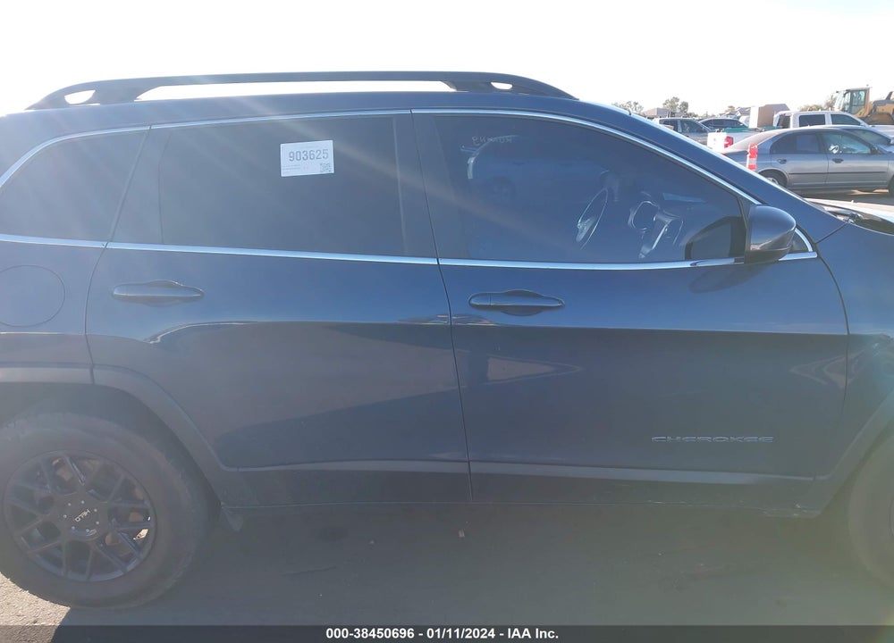 2019 JEEP CHEROKEE LATITUDE 4X4 VIN: 1C4PJMCB6KD492352