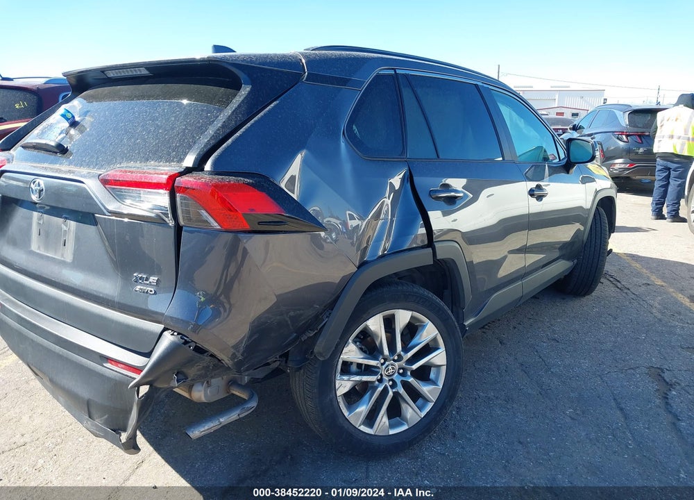 2021 TOYOTA RAV4 XLE PREMIUM VIN: 2T3A1RFV5MW224780