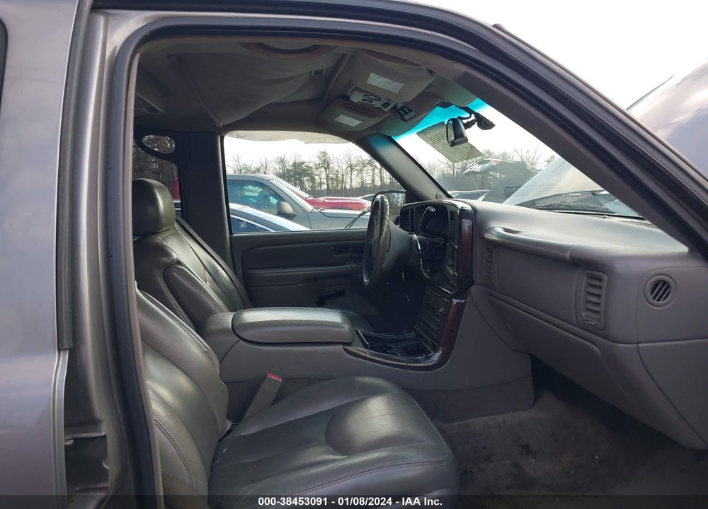 2005 GMC YUKON XL 1500 VIN: 1GKFK66U45J162964