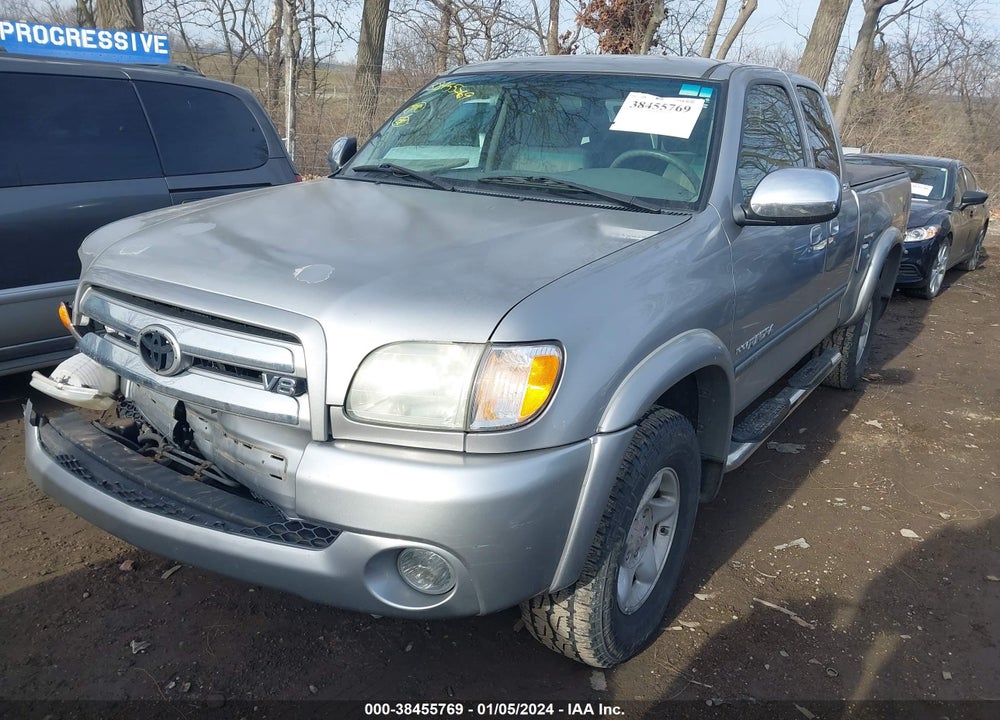 2004 TOYOTA TUNDRA SR5 V8 VIN: 5TBBT44124S454420