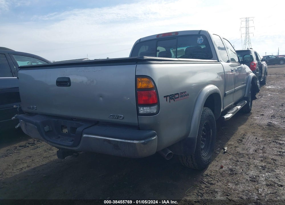 2004 TOYOTA TUNDRA SR5 V8 VIN: 5TBBT44124S454420