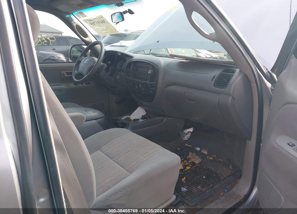 2004 TOYOTA TUNDRA SR5 V8 VIN: 5TBBT44124S454420
