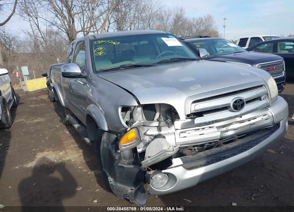 2004 TOYOTA TUNDRA SR5 V8 VIN: 5TBBT44124S454420