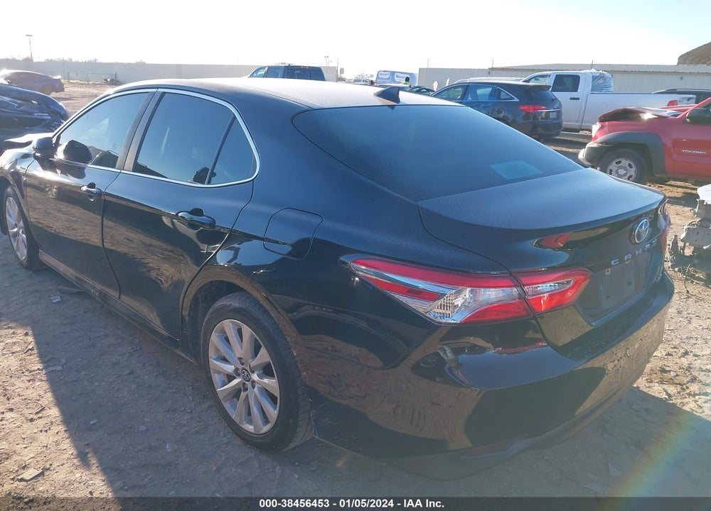 2019 TOYOTA CAMRY LE VIN: 4T1B11HK5KU821166