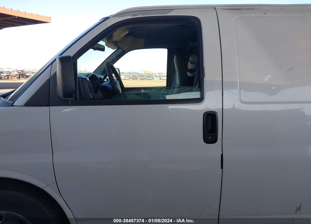 2006 CHEVROLET EXPRESS WORK VAN VIN: 1GCFG15X561120607