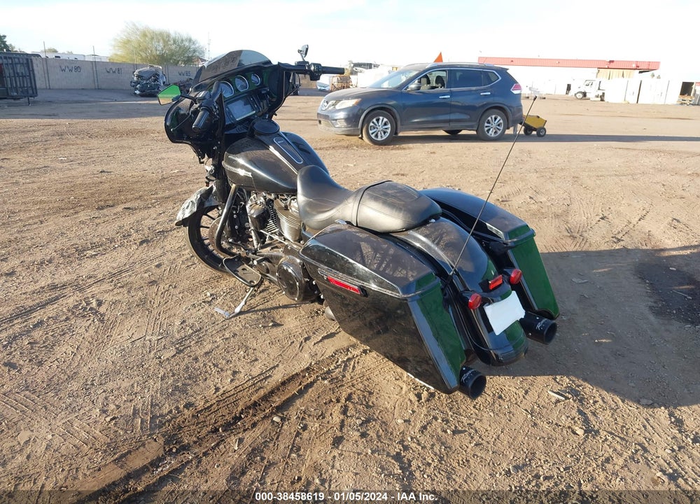 2018 HARLEY-DAVIDSON FLHXS STREET GLIDE SPECIAL VIN: 1HD1KRC33JB615493