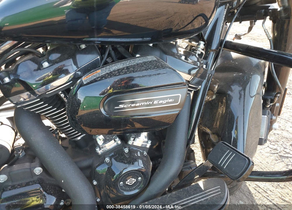 2018 HARLEY-DAVIDSON FLHXS STREET GLIDE SPECIAL VIN: 1HD1KRC33JB615493
