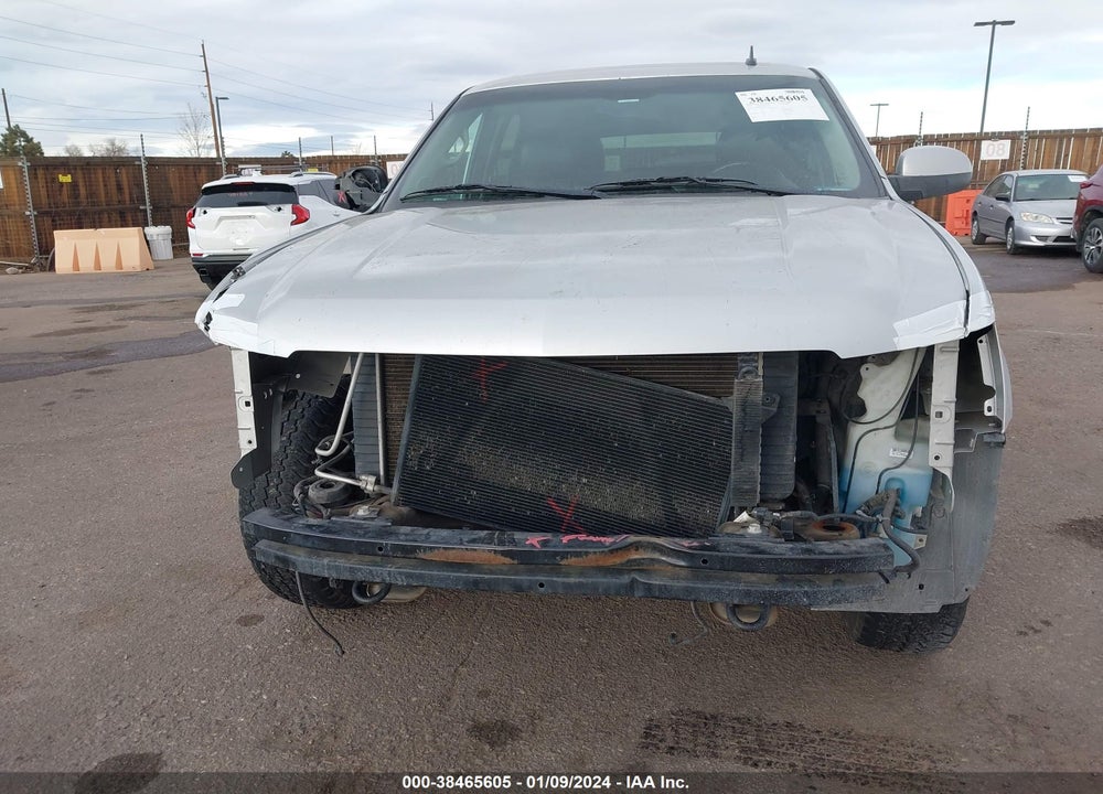 2011 CHEVROLET TAHOE LT VIN: 1GNSKBE0XBR213244