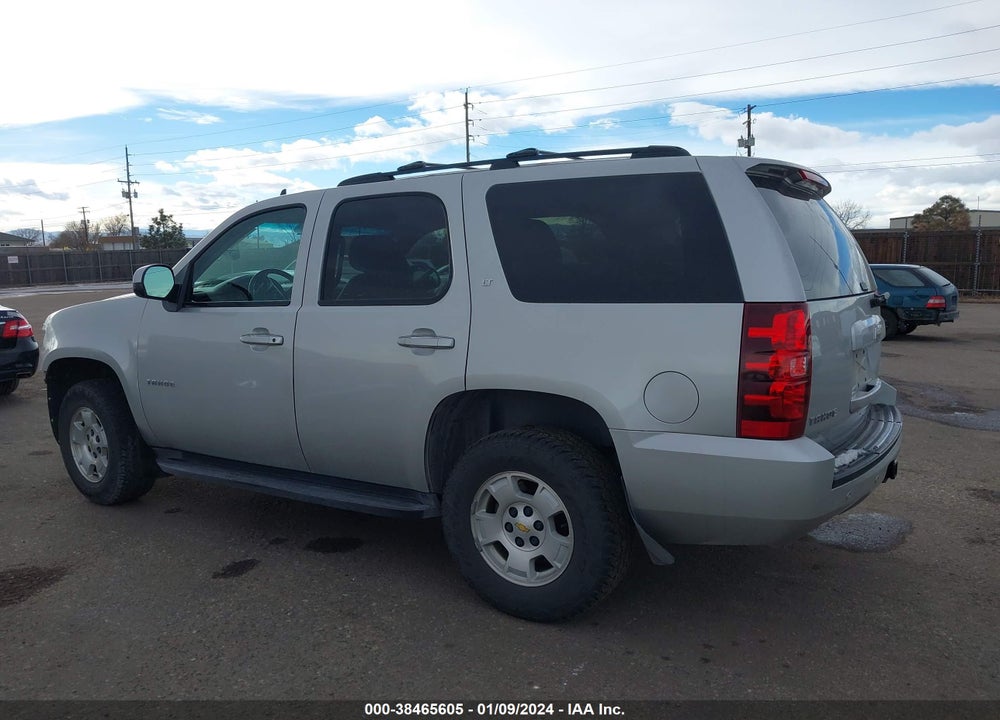 2011 CHEVROLET TAHOE LT VIN: 1GNSKBE0XBR213244