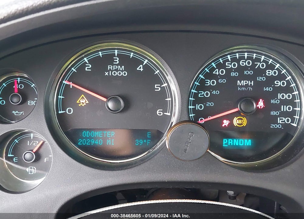 2011 CHEVROLET TAHOE LT VIN: 1GNSKBE0XBR213244