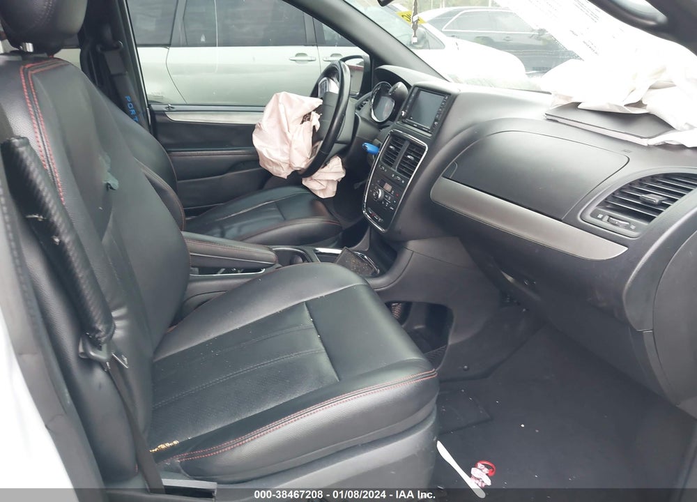 2018 DODGE GRAND CARAVAN GT VIN: 2C4RDGEG0JR319027