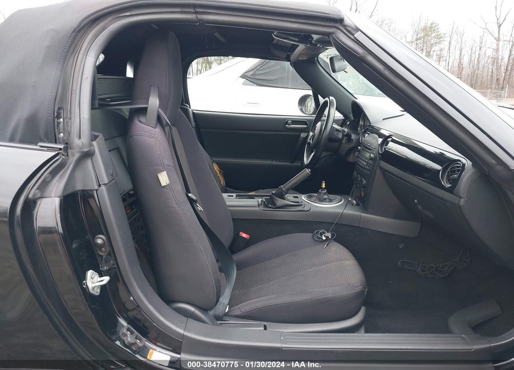 2006 MAZDA MX-5 MIATA SPORT VIN: JM1NC25F360118266