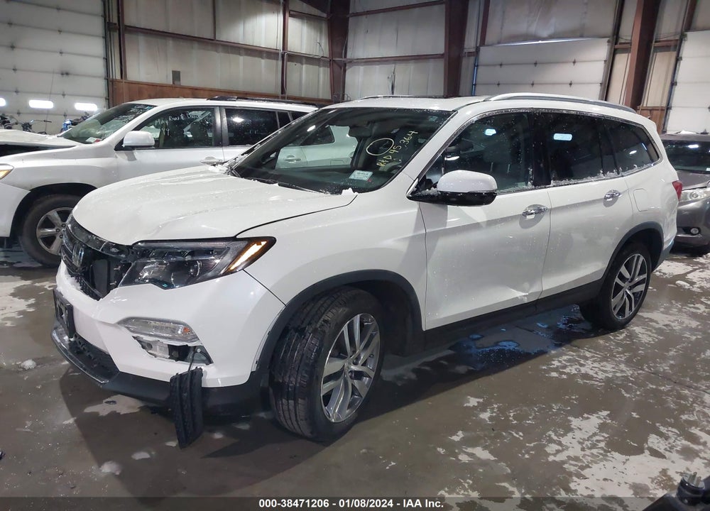 2018 HONDA PILOT TOURING VIN: 5FNYF6H98JB010480