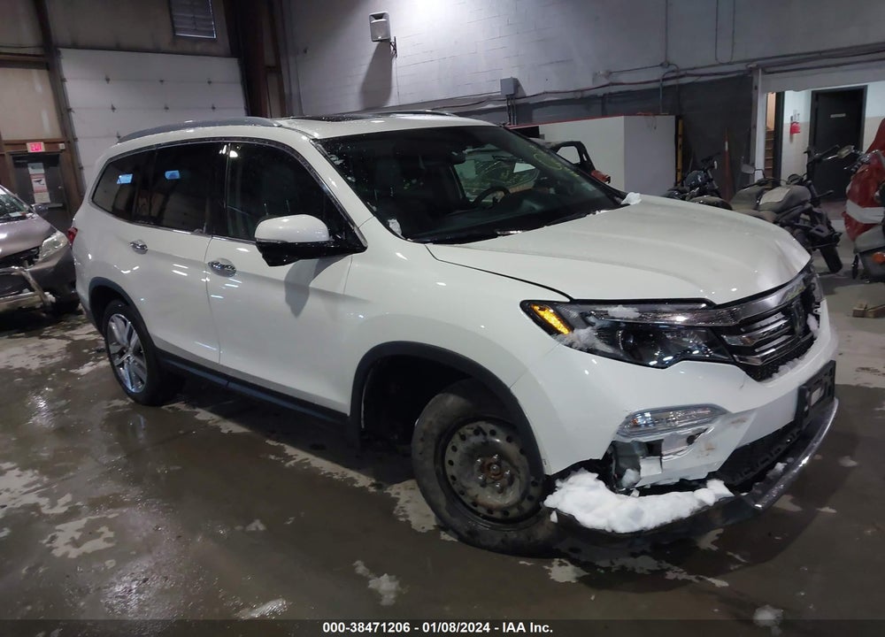 2018 HONDA PILOT TOURING VIN: 5FNYF6H98JB010480