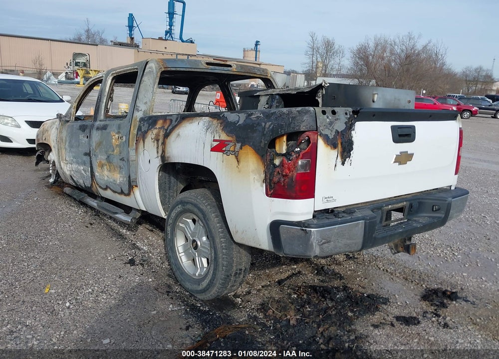2009 CHEVROLET SILVERADO 1500 LT VIN: 3GCEK23MX9G255659