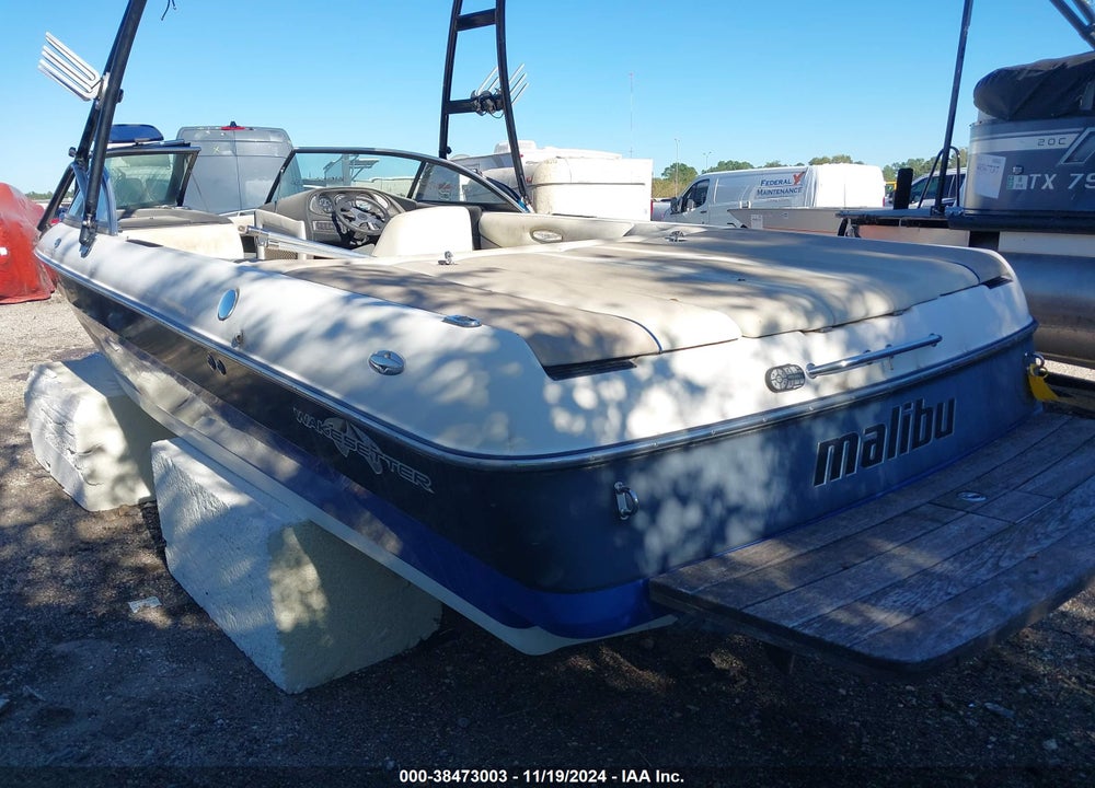 2003 MALIBU BOAT VIN: MB2S1991F303