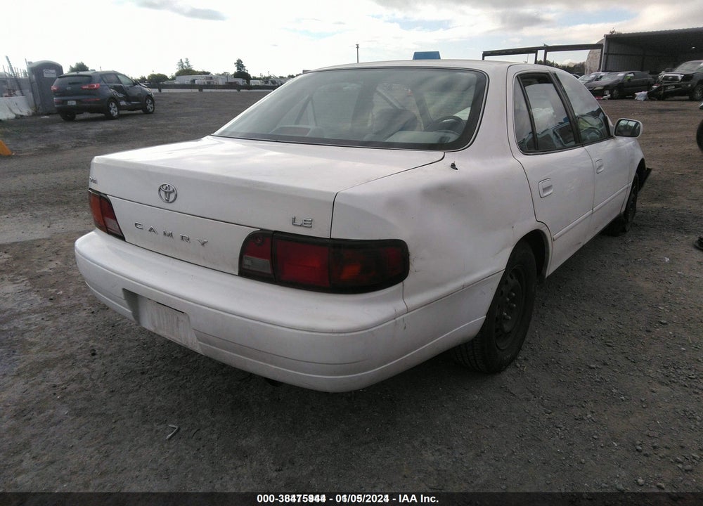 1995 TOYOTA CAMRY LE VIN: 4T1SK12E3SU534747