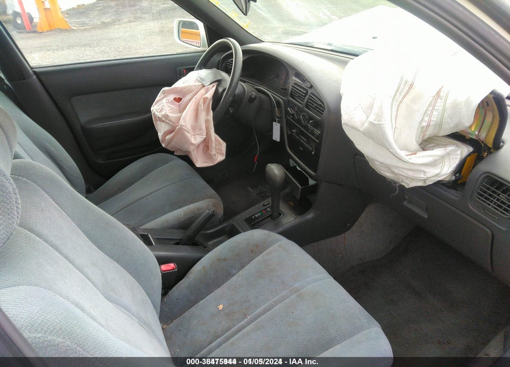1995 TOYOTA CAMRY LE VIN: 4T1SK12E3SU534747