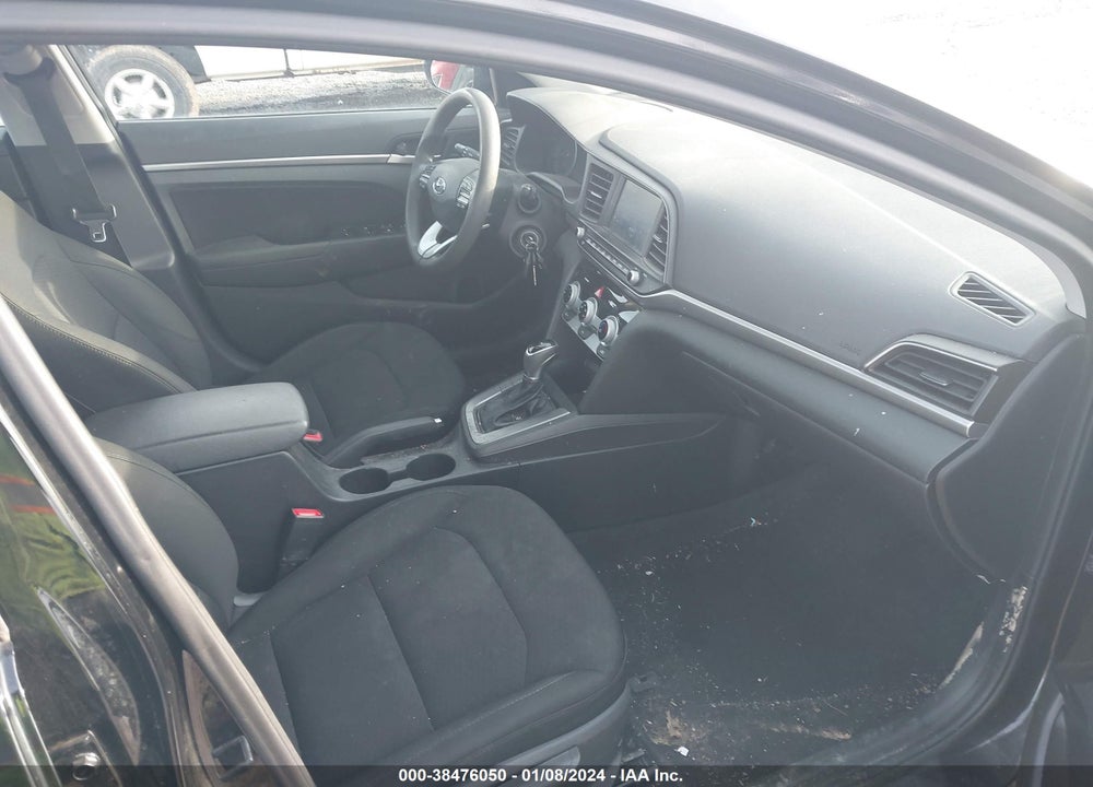2019 HYUNDAI ELANTRA SEL VIN: 5NPD84LF5KH422367