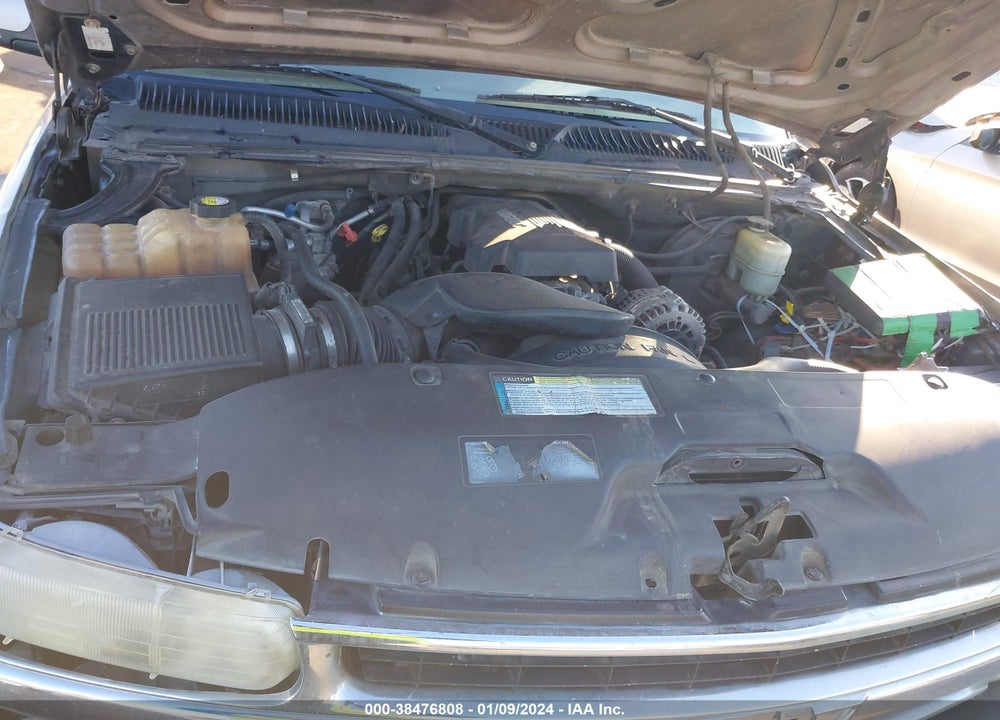 2000 CHEVROLET SUBURBAN 1500 VIN: 3GNFK16T5YG159204