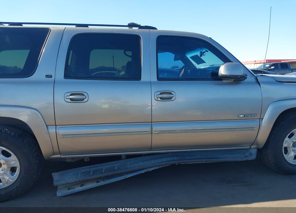 2000 CHEVROLET SUBURBAN 1500 VIN: 3GNFK16T5YG159204
