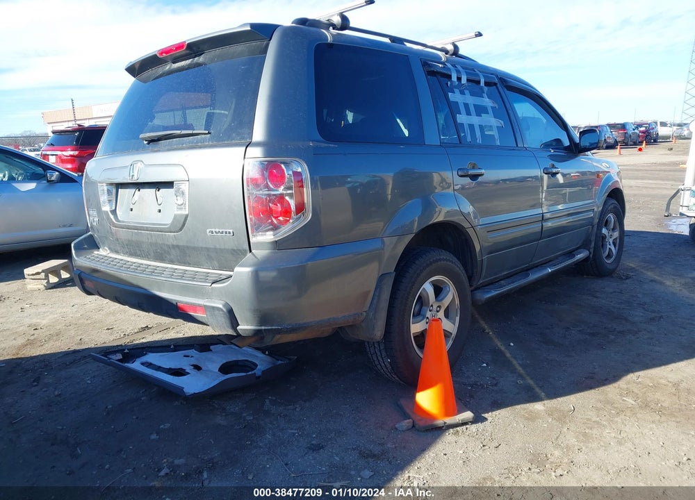 2008 HONDA PILOT VIN: 5FNYF184X8B015133