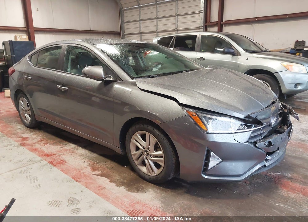 2019 HYUNDAI ELANTRA SEL VIN: 5NPD84LFXKH427340