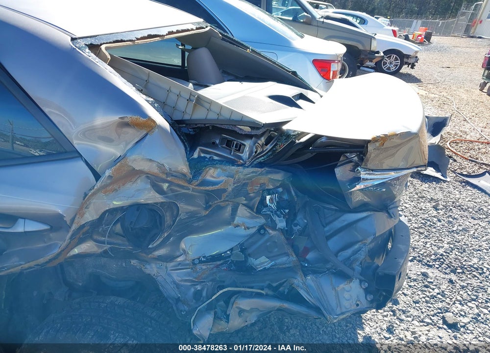 2016 TOYOTA COROLLA LE VIN: 5YFBURHE6GP409329